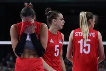 Suze srpskih odbojkašica-14.jpg