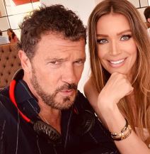 Antonio Banderas i devojka