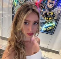 3956906_20240825-17-43-30juli-maletc----streamer--julivavilova--instagram-photos-and-videos_ff.jpg