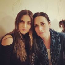 maja latinovic sa sestrom.jpg