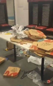 smeće u svlačionicama  (3).jpg