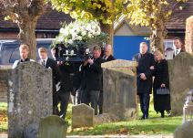 Uzrok smrti Lijama Pejna, za ubistvo optuženo pet osoba