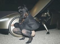 Da li je Kim Kardašijan zaradila 30 hiljada evra za slike sa robotom