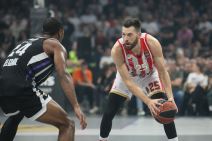 OLIMPIJAKOS - PARTIZAN (20).JPG