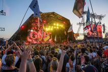 Guns and roses (1).jpg