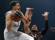 Partizan Zvezda  Derbi (12).jpg