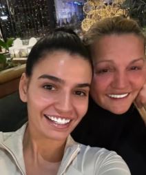 Tamara Bojanić sa majkom.jpg