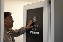 Bibars Natho u novoj svlačionici Partizana.jpg