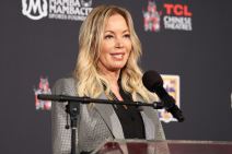 Vlasnica L.A. Lejkersa Džini Bas.