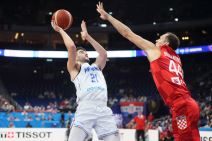 Edon Mađuni na meču protiv Hrvatske