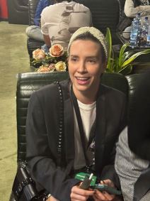 Devojka Saleta Tropika dosla da mu pruzi podrsku  (5).jpeg