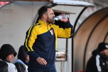 Nikola Drinčić pije vodu na utakmici