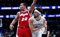 Klej Tompson na meču sa Memfisom