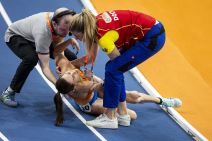 Atletičarka Maurin Koster se srušila na trci.
