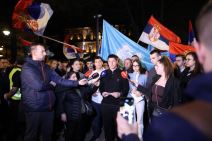 studenti pionirski park.jpg