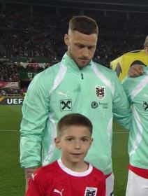 Marko Arnautović neće da peva himnu Austrije
