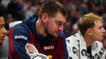 Nikola Jokić na klupi Denvera