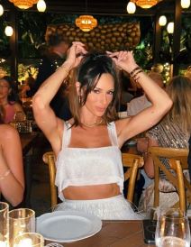 Niki Spolstra, žena Erika Spolstre 4.jpg