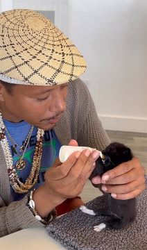 Terens Hovard  (4).jpg