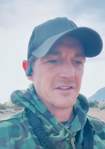 Kreg Ejnsvort telohranitelj Dejvid Bekam (2).jpg