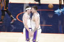 Luka Dončić u dresu Lejkersa.