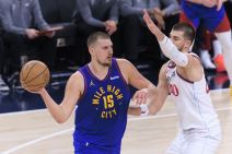 Nikola Jokić i Ivica Zubac