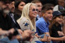 Miriam Adelson na utakmici Dalas Maveriksa