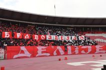 Navijači Crvene zvezde na utakmici protiv OFK Beograda