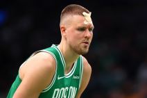 Kristaps Porzingis zadobio posekotinu na čelu u plej-of meču protiv Orlanda