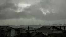 Nevreme u Beogradu, oblaci, grmljavina, kiša, pljusak, oluja, superćelijski oblak, superćelijska oluja