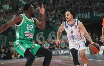 Šejn Larkin utišao Atinu