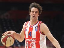 Košarkaš Crvene zvezde Miloš Teodosić