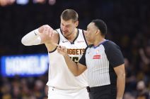 Nikolu Jokića isključile sudije na meču Denvera.