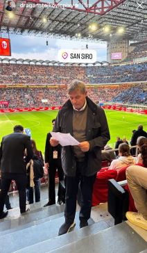 Dragan Stojković Piksi na meču Milana i Bolonje.