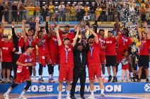 Hapoel Tel Aviv diže pehar Evrokupa.