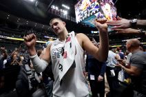 Centar Denver Nagetsa Nikola Jokić.