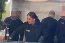 Nataša Rodić pravi burgere na Kalemegdanu (3).jpg