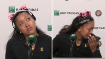 Naomi Osaka prekinula konferenciju zbog suza.