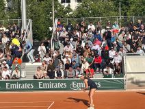 Jan Oblak gleda meč Olge Danilović (2).jpg