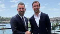 Darijo Srna i Arda Turan na potpisivanju ugovora u Šahtjoru