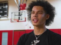 Američki košarkaš srpskog porekla Aleks Alston.