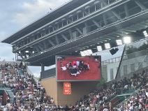 Novak Ðoković tražio lekarsku pomoć (4).jpg