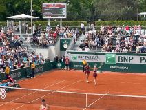 Olga Danilović i Anastasija Potapova slave pobedu  (4).jpg