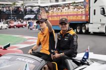 Oskar Pjastri i Lando Noris slave pobedu