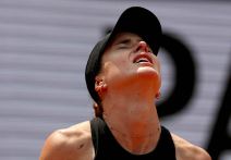 Iga Švjontek i Elena Svitolina (4).jpg