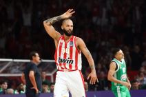 Evan Furnije u dresu Olimpijakosa.