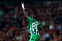 Krilni fudbaler Šavi Babika, zanimljiv Crvenoj zvezdi.