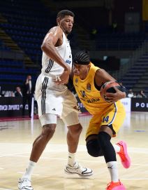 Hasiel Rivero 7.jpg