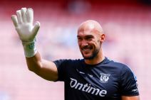 Golman Marko Dmitrović.