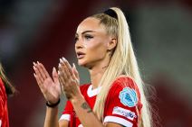 Alisha Lehmann Switzerland 4.jpg